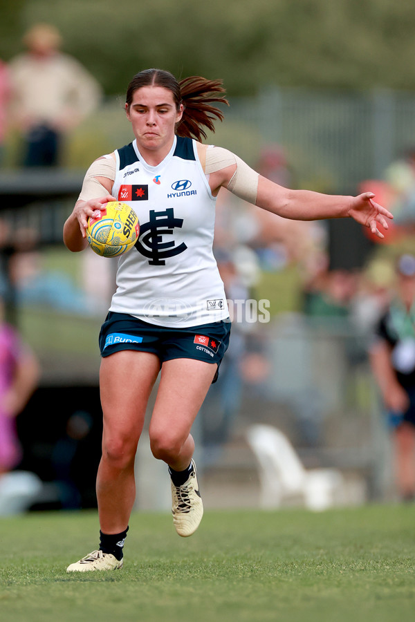 AFLW 2024 Round 09 - Collingwood v Carlton - A-55503866