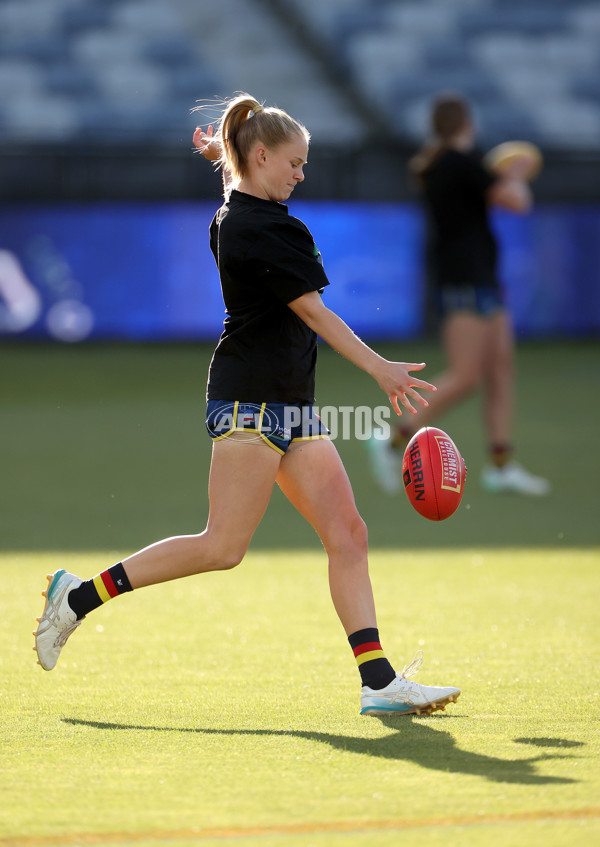 AFLW 2024 Round 10 - Geelong v Kuwarna - A-55544091