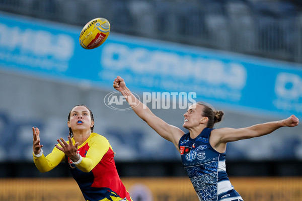 AFLW 2024 Round 10 - Geelong v Kuwarna - A-55544624