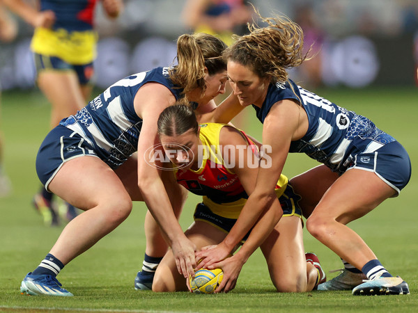 AFLW 2024 Round 10 - Geelong v Kuwarna - A-55544645