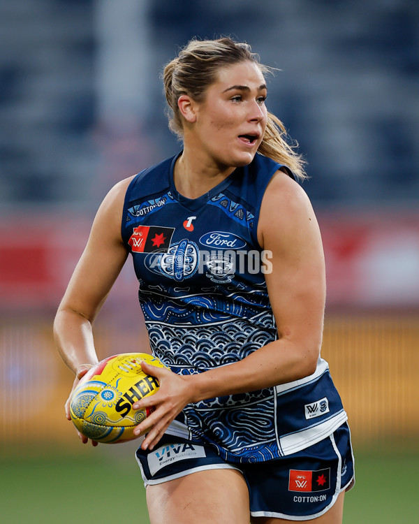 AFLW 2024 Round 10 - Geelong v Kuwarna - A-55546484