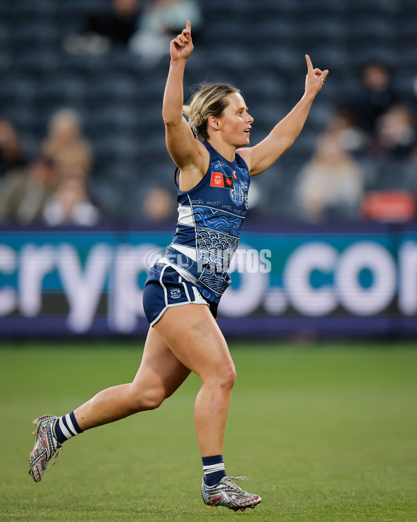 AFLW 2024 Round 10 - Geelong v Kuwarna - A-55546490