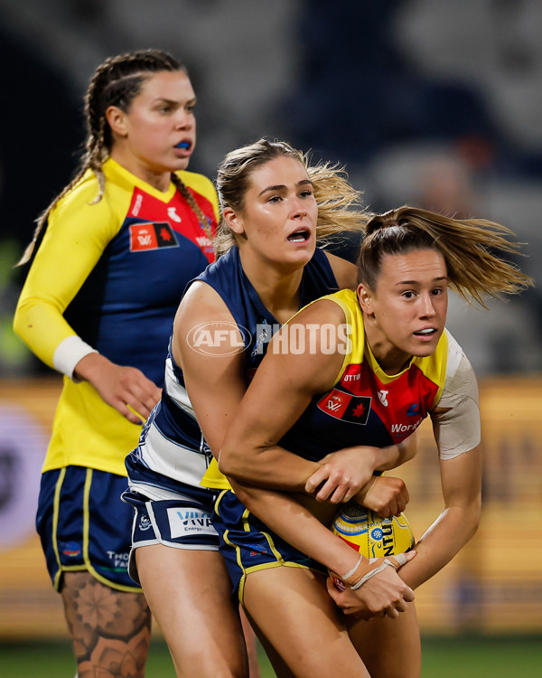 AFLW 2024 Round 10 - Geelong v Kuwarna - A-55546528