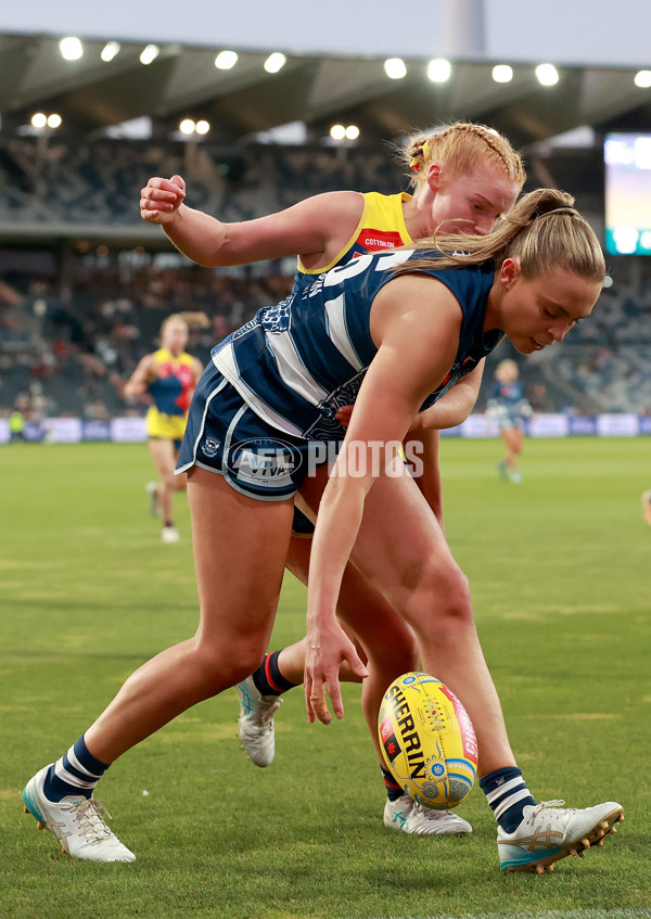 AFLW 2024 Round 10 - Geelong v Kuwarna - A-55546530