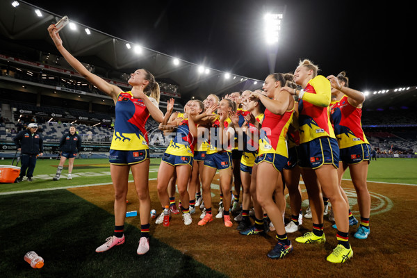 AFLW 2024 Round 10 - Geelong v Kuwarna - A-55548723