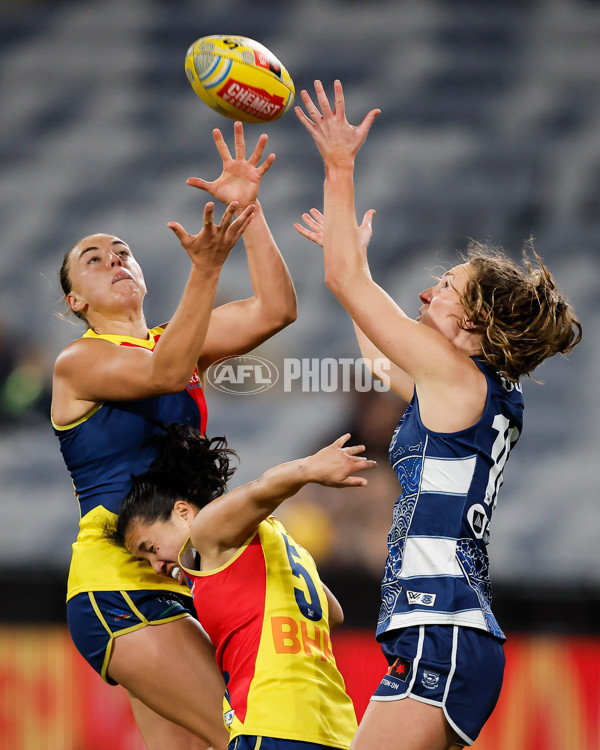 AFLW 2024 Round 10 - Geelong v Kuwarna - A-55551273