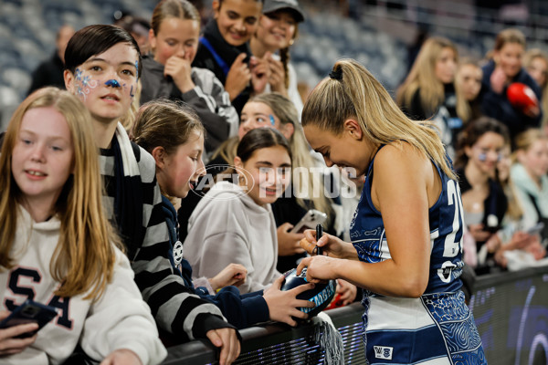 AFLW 2024 Round 10 - Geelong v Kuwarna - A-55551275