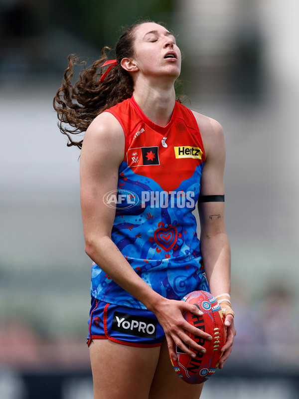 AFLW 2024 Round 10 - Narrm v Collingwood - A-55553724