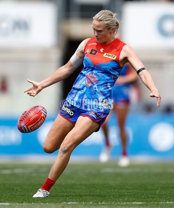 AFLW 2024 Round 10 - Narrm v Collingwood - A-55554820