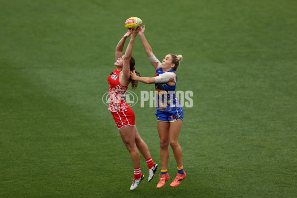 AFLW 2024 Round 10 - Sydney v Waalitj Marawar - A-55556756