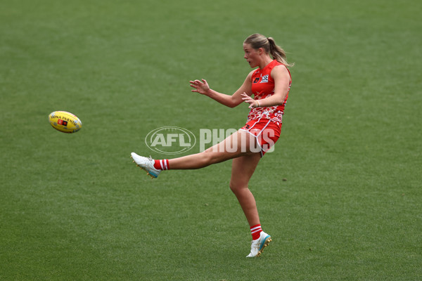 AFLW 2024 Round 10 - Sydney v Waalitj Marawar - A-55556762