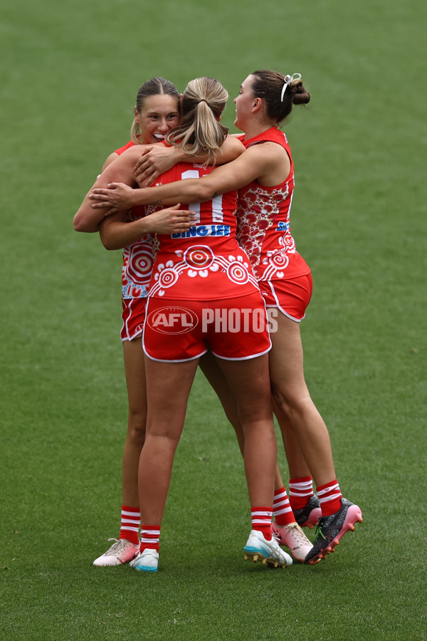 AFLW 2024 Round 10 - Sydney v Waalitj Marawar - A-55556764