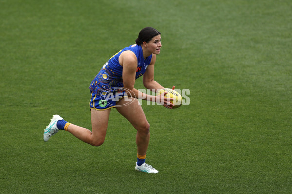 AFLW 2024 Round 10 - Sydney v Waalitj Marawar - A-55556912