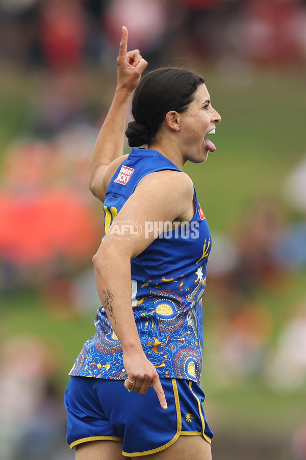 AFLW 2024 Round 10 - Sydney v Waalitj Marawar - A-55556954