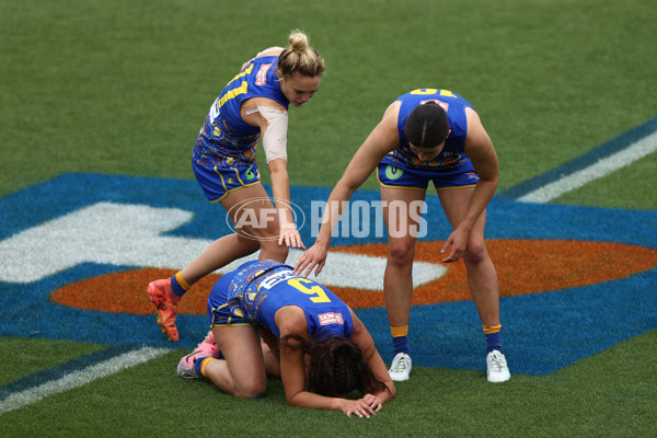 AFLW 2024 Round 10 - Sydney v Waalitj Marawar - A-55558927