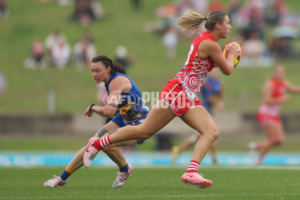 AFLW 2024 Round 10 - Sydney v Waalitj Marawar - A-55558930