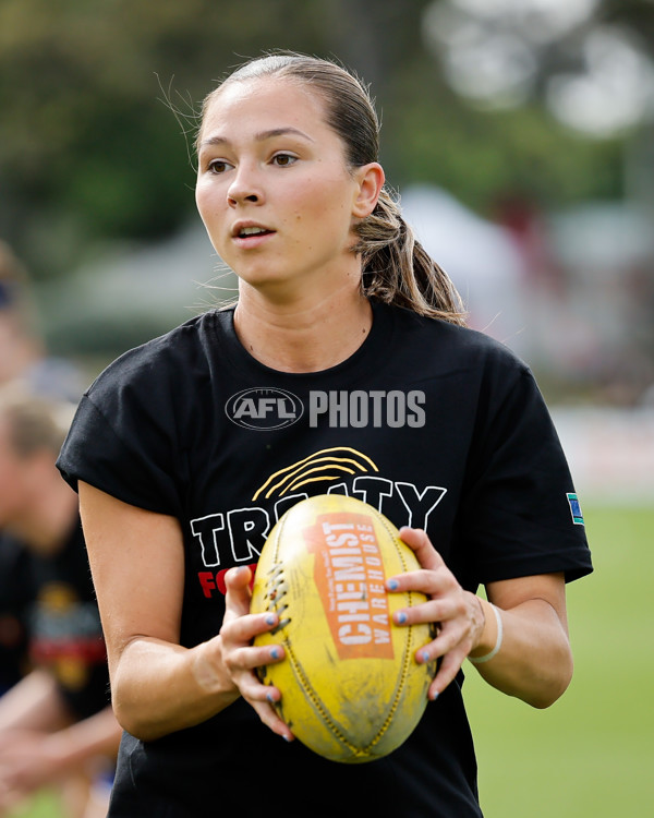 AFLW 2024 Round 10 - North Melbourne v Gold Coast - A-55558968