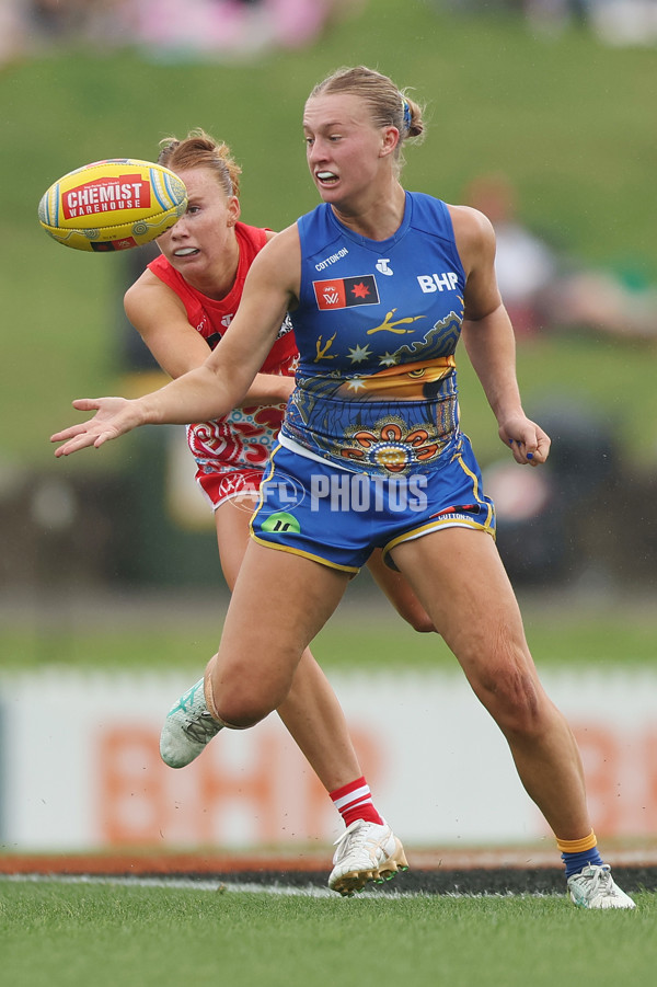 AFLW 2024 Round 10 - Sydney v Waalitj Marawar - A-55559718