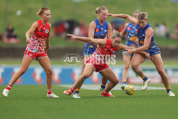 AFLW 2024 Round 10 - Sydney v Waalitj Marawar - A-55559723