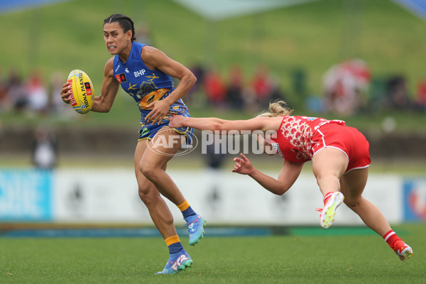 AFLW 2024 Round 10 - Sydney v Waalitj Marawar - A-55559736