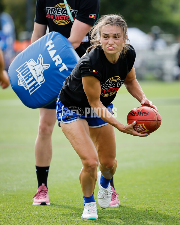 AFLW 2024 Round 10 - North Melbourne v Gold Coast - A-55559751