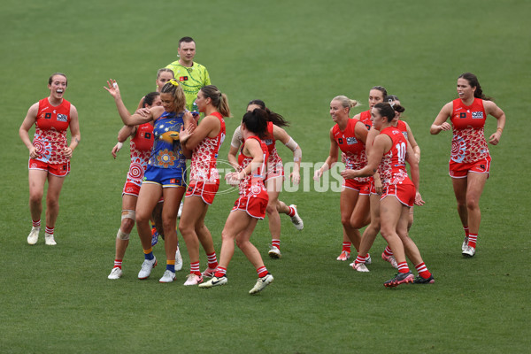AFLW 2024 Round 10 - Sydney v Waalitj Marawar - A-55559767