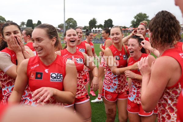 AFLW 2024 Round 10 - Sydney v Waalitj Marawar - A-55562498