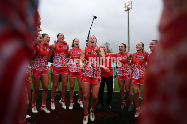 AFLW 2024 Round 10 - Sydney v Waalitj Marawar - A-55562513