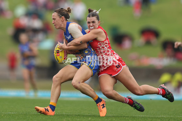 AFLW 2024 Round 10 - Sydney v Waalitj Marawar - A-55564468