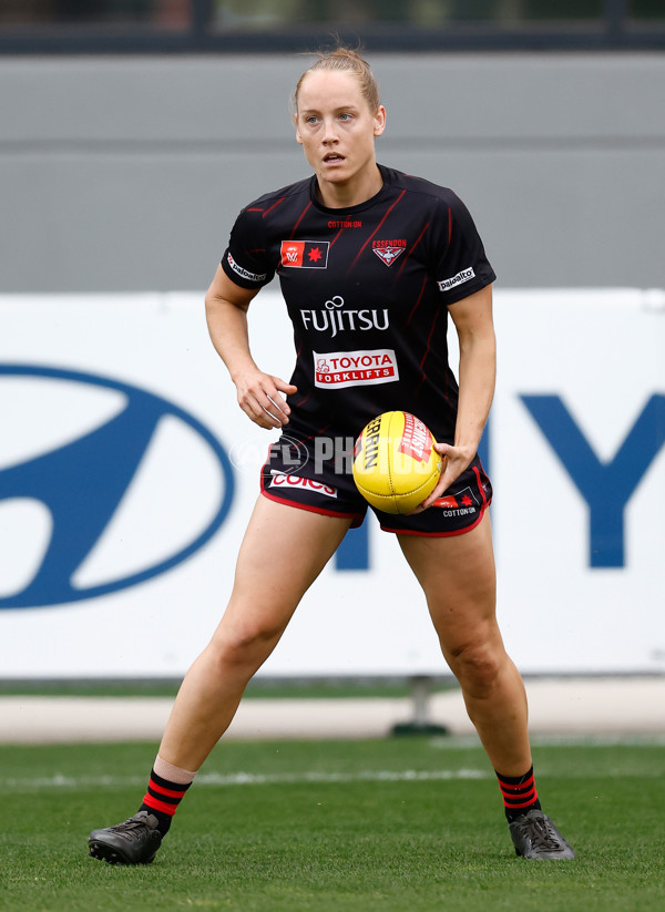 AFLW 2024 Round 10 - Carlton v Essendon - A-55567009