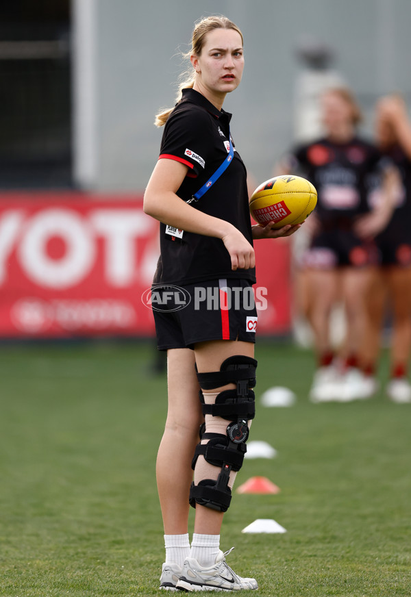 AFLW 2024 Round 10 - Carlton v Essendon - A-55567884