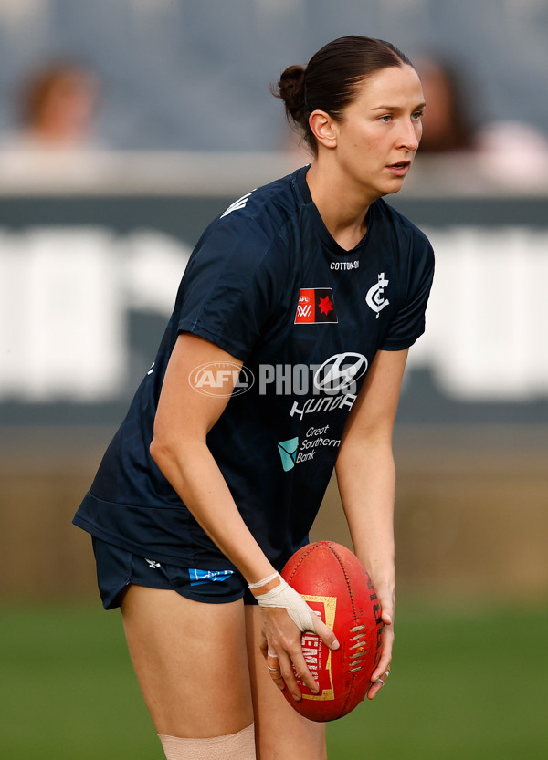 AFLW 2024 Round 10 - Carlton v Essendon - A-55567886