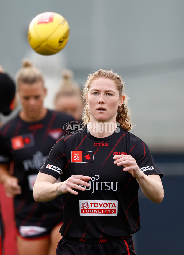 AFLW 2024 Round 10 - Carlton v Essendon - A-55567887