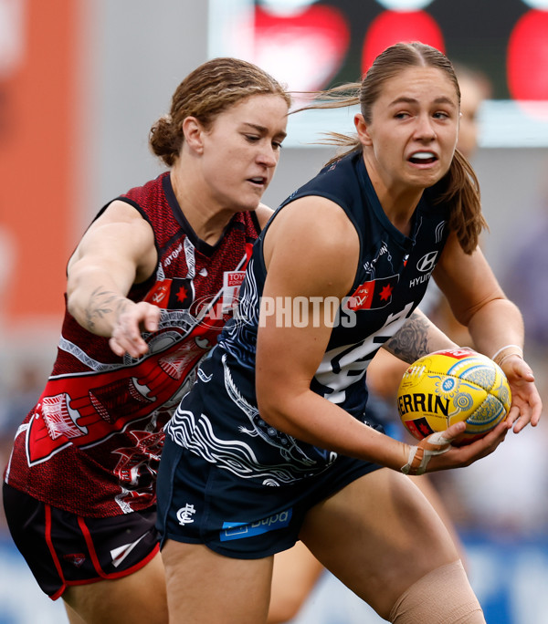 AFLW 2024 Round 10 - Carlton v Essendon - A-55567923