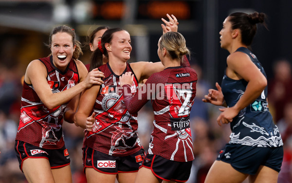 AFLW 2024 Round 10 - Carlton v Essendon - A-55569466