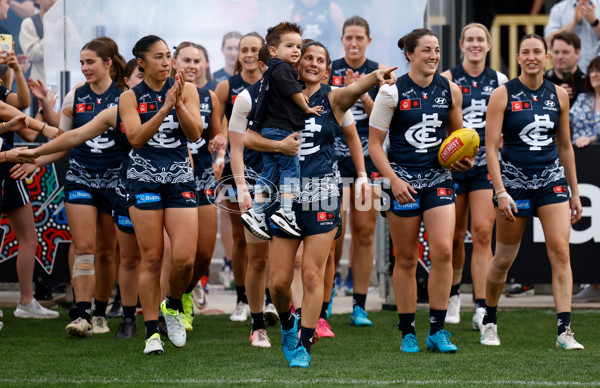 AFLW 2024 Round 10 - Carlton v Essendon - A-55572437