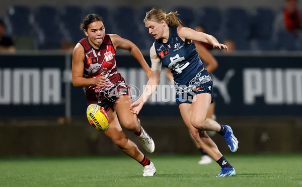 AFLW 2024 Round 10 - Carlton v Essendon - A-55572510