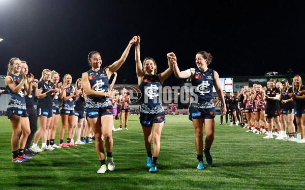 AFLW 2024 Round 10 - Carlton v Essendon - A-55574043