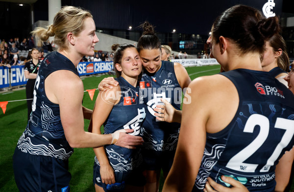 AFLW 2024 Round 10 - Carlton v Essendon - A-55574048