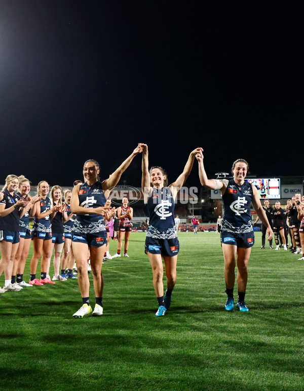 AFLW 2024 Round 10 - Carlton v Essendon - A-55574049