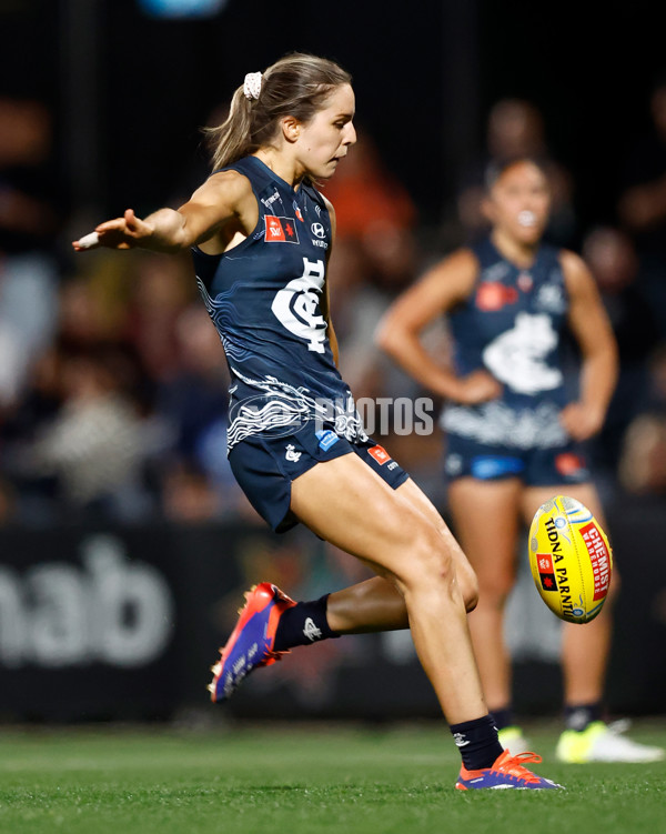 AFLW 2024 Round 10 - Carlton v Essendon - A-55574069