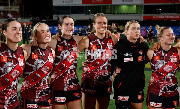 AFLW 2024 Round 10 - Carlton v Essendon - A-55574074
