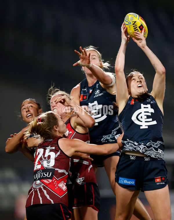 AFLW 2024 Round 10 - Carlton v Essendon - A-55574076