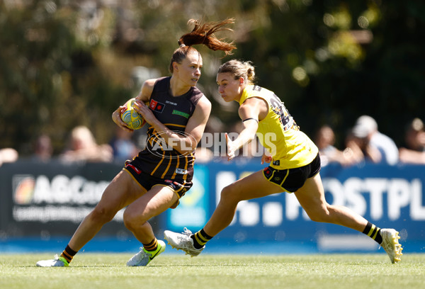 AFLW 2024 Round 10 - Richmond v Hawthorn - A-55581156