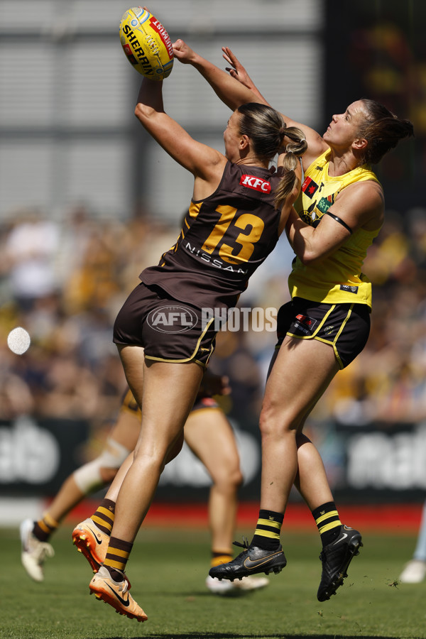 AFLW 2024 Round 10 - Richmond v Hawthorn - A-55581166