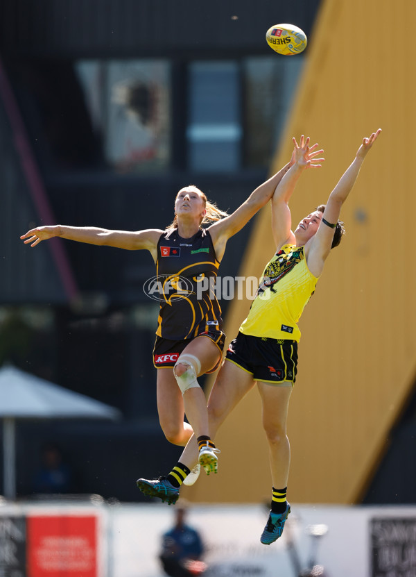 AFLW 2024 Round 10 - Richmond v Hawthorn - A-55582824