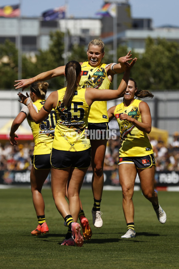 AFLW 2024 Round 10 - Richmond v Hawthorn - A-55583785