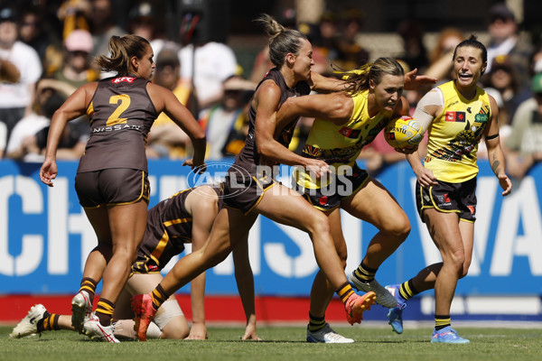 AFLW 2024 Round 10 - Richmond v Hawthorn - A-55583826