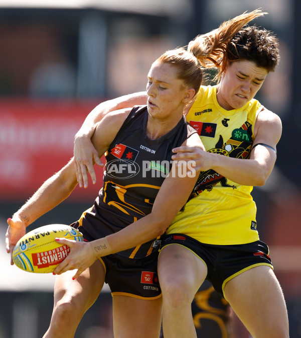 AFLW 2024 Round 10 - Richmond v Hawthorn - A-55583828