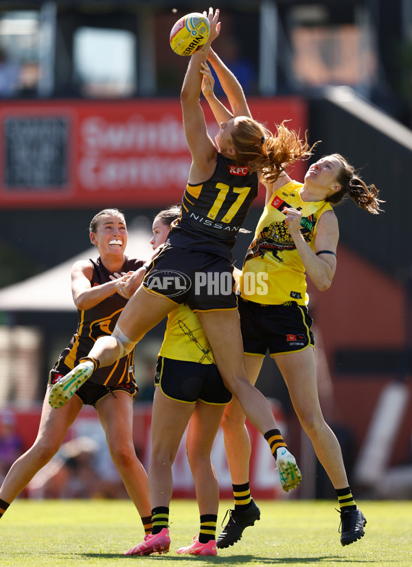 AFLW 2024 Round 10 - Richmond v Hawthorn - A-55585552